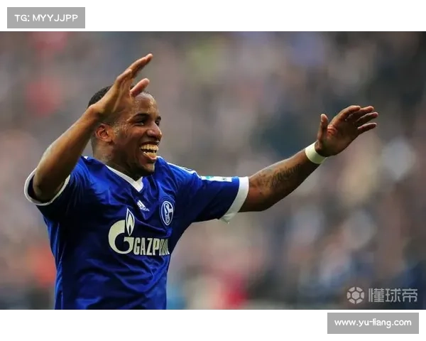 法尔范在沙尔克04的独特角色与踢球风格分析